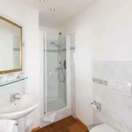 Davidshof, 3* 슈네베르딘겐